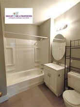 417 N Roy St, Unit 2 in St. Paul, MN - Building Photo - Building Photo