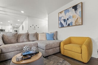 9211 Highland Pl in Arvada, CO - Building Photo - Building Photo