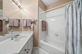 8264 Mulligan Cir in Port St. Lucie, FL - Building Photo - Building Photo