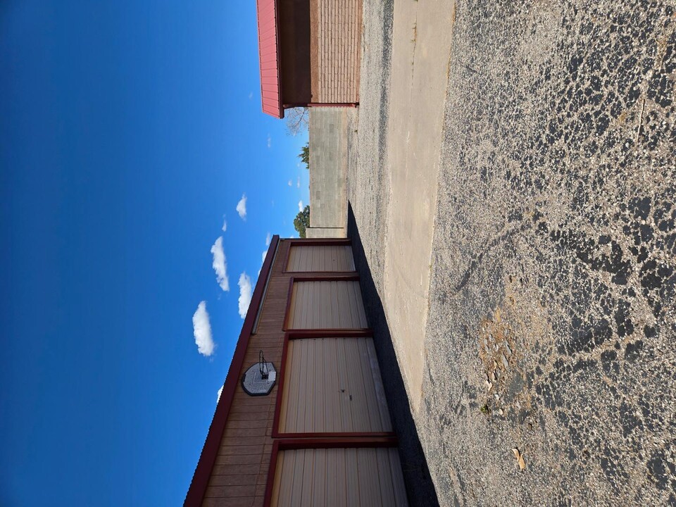 125 Poor Farm Rd in Thoreau, NM - Building Photo
