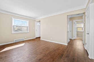 2158 Champaign Rd in Lincoln Park, MI - Building Photo - Building Photo