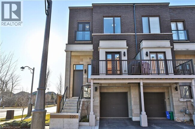 220 Vellwood Common in Oakville, ON - Building Photo - Building Photo