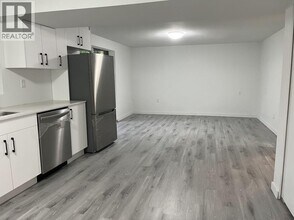 6040 Christina Rd in Richmond, BC - Building Photo - Building Photo
