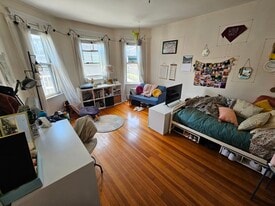 166 Kelton St, Unit 3 in Boston, MA - Building Photo