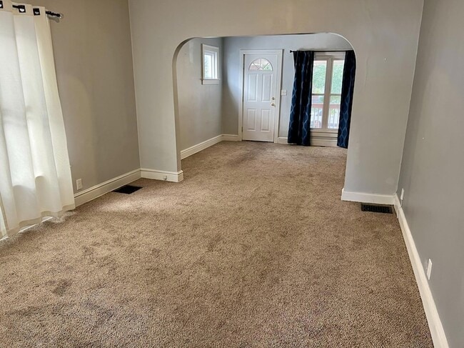 212 E Hudson St in Columbus, OH - Building Photo - Building Photo