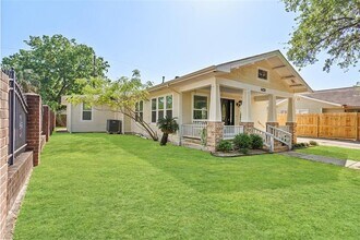 4430 McKinney St in Houston, TX - Building Photo - Building Photo