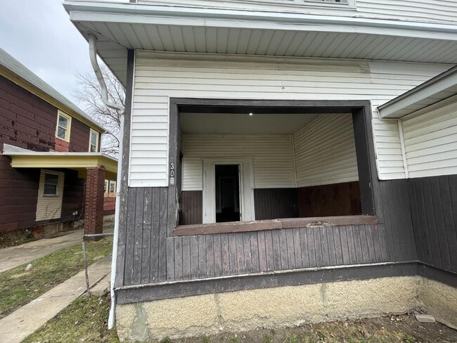 307 Kent Ave in Terre Haute, IN - Foto de edificio - Building Photo