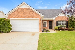 3012 Deer Trail Dr in Spring Hill, TN - Building Photo