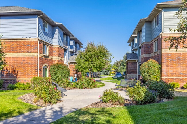 Kagy Village in Bozeman, MT - Building Photo - Building Photo