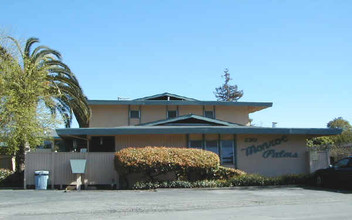 Monroe Palms Apartments in Mountain View, CA - Building Photo - Building Photo