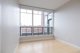 450 Harrison Ave, Unit 203 in Boston, MA - Building Photo - Building Photo
