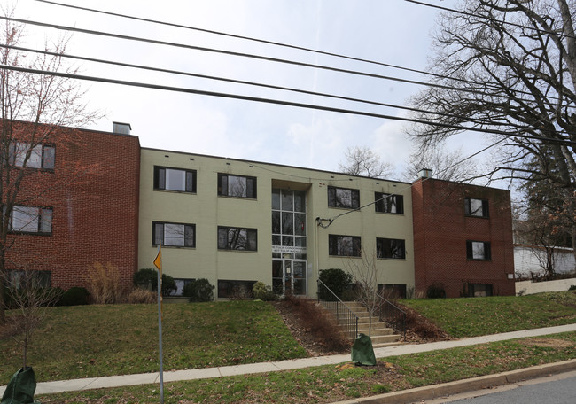 The Tulip Condominium in Takoma Park, MD - Building Photo - Building Photo