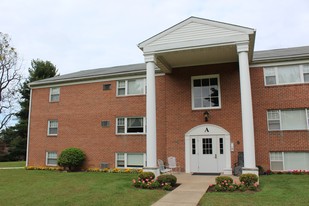 804 Vaughn Rd Apartments