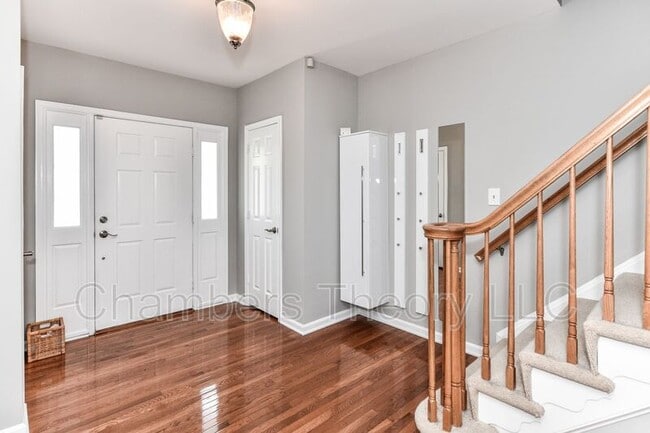 6033 Woodlake Ln in Alexandria, VA - Building Photo - Building Photo