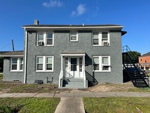 2620 Tuam St, Unit 2 in Houston, TX - Building Photo - Building Photo