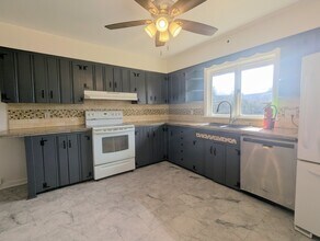 117 Edna Rd in Greensburg, PA - Building Photo - Building Photo