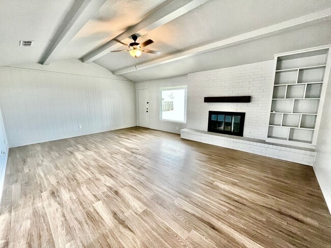 923 W 6th St in Idalou, TX - Building Photo - Building Photo