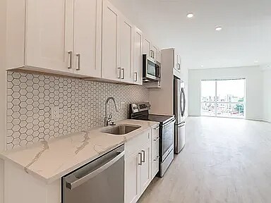 1622 Point Breeze Ave in Philadelphia, PA - Building Photo