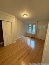 198 St Paul St, Unit 3 in Brookline, MA - Building Photo - Building Photo