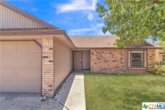 3304 Plateau Cir in Killeen, TX - Building Photo - Building Photo