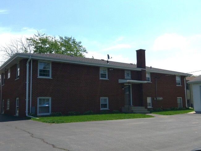 421 Bethel Dr in Joliet, IL - Building Photo - Building Photo