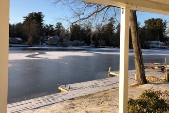 63 Cottage Rd in Enfield, CT - Building Photo - Building Photo