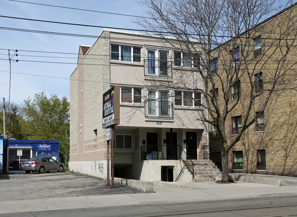 234 Coxwell Ave in Toronto, ON - Building Photo