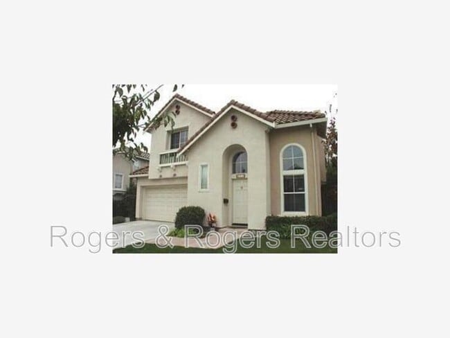 213 Houghton St in Mountain View, CA - Building Photo - Building Photo