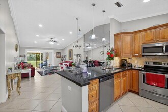 4919 Sable Pine Cir in West Palm Beach, FL - Foto de edificio - Building Photo