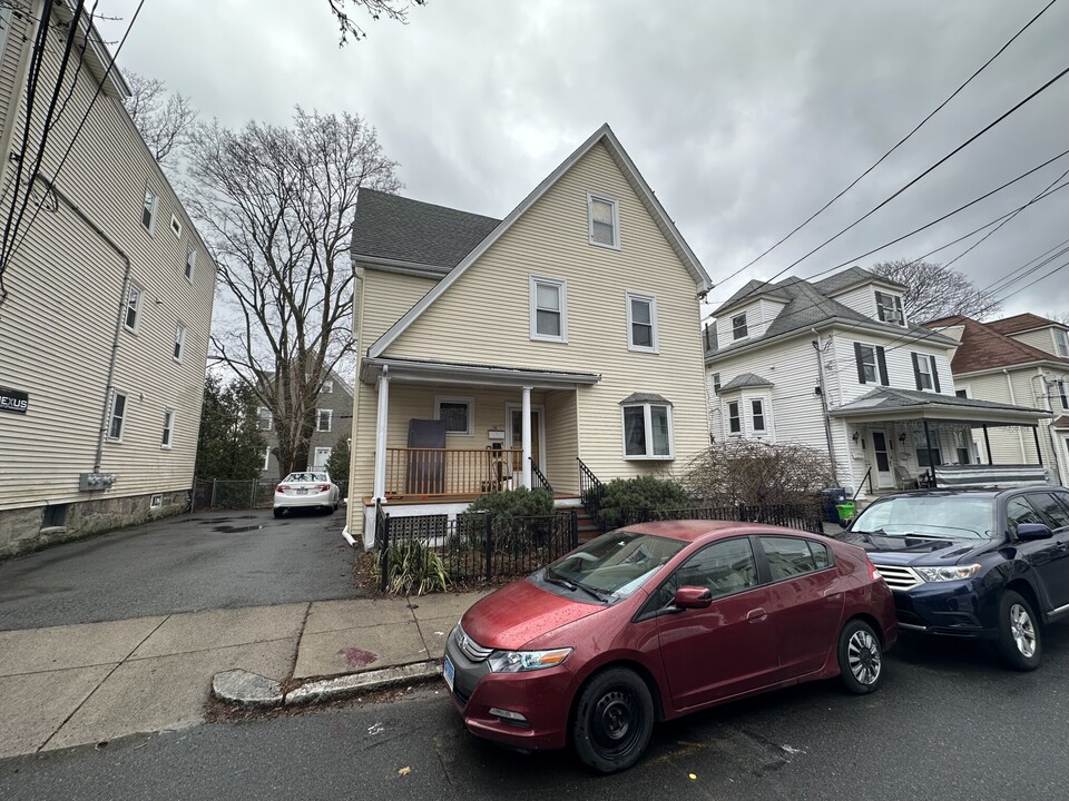 28 Montfern Ave, Unit 1 in Boston, MA - Building Photo