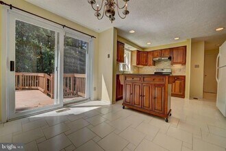 12246 Westwood Hills Dr in Herndon, VA - Building Photo - Building Photo