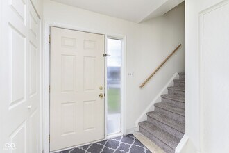 114 Greenwood Trail N Dr in Greenwood, IN - Building Photo - Building Photo