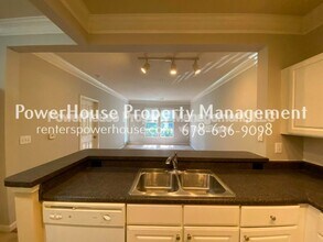 1850 Cotillion Dr in Atlanta, GA - Building Photo - Building Photo