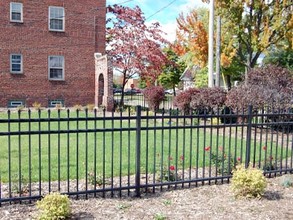 Hamilton Apartments in Muskegon, MI - Building Photo - Building Photo