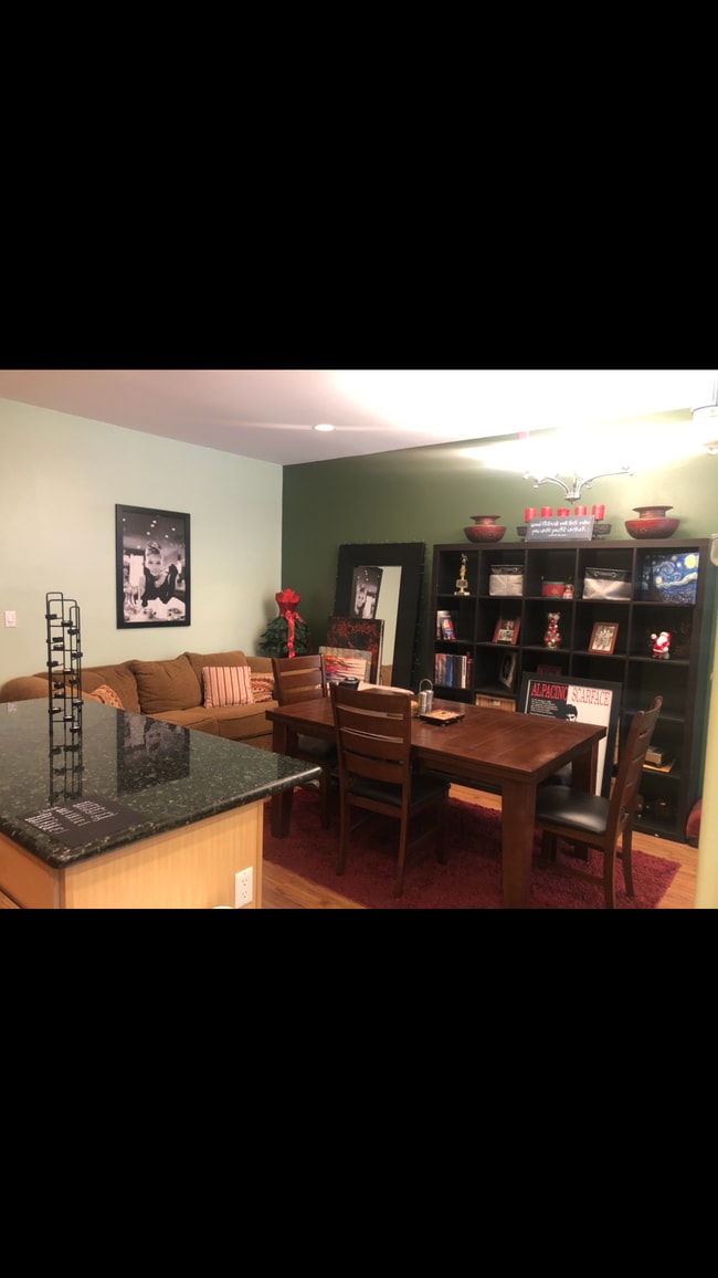 property at 11626 Oxnard St