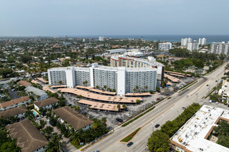 Sea Haven Condominiums in Pompano Beach, FL - Foto de edificio - Building Photo