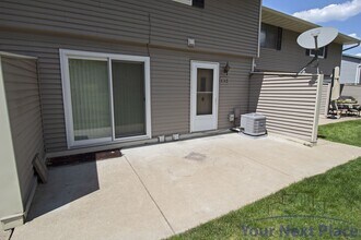 4340 Chatsworth Cir in Shoreview, MN - Building Photo - Building Photo
