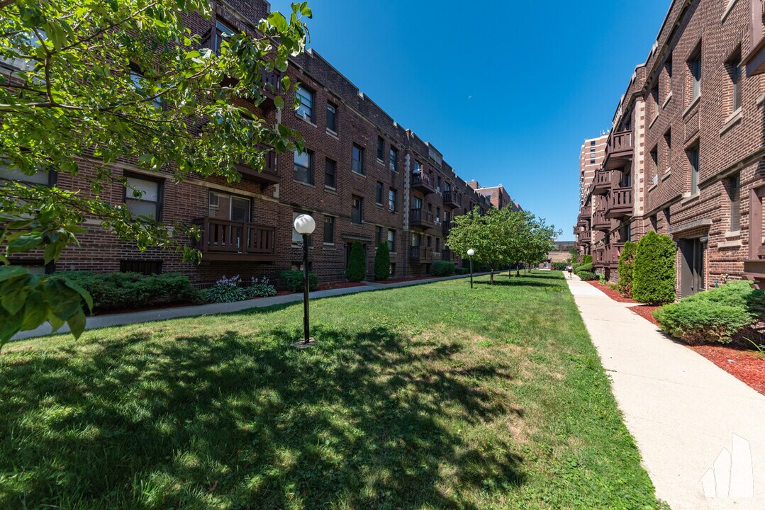 3024 N Halsted St in Chicago, IL - Building Photo