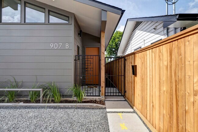 907 Kern St in Houston, TX - Building Photo - Building Photo