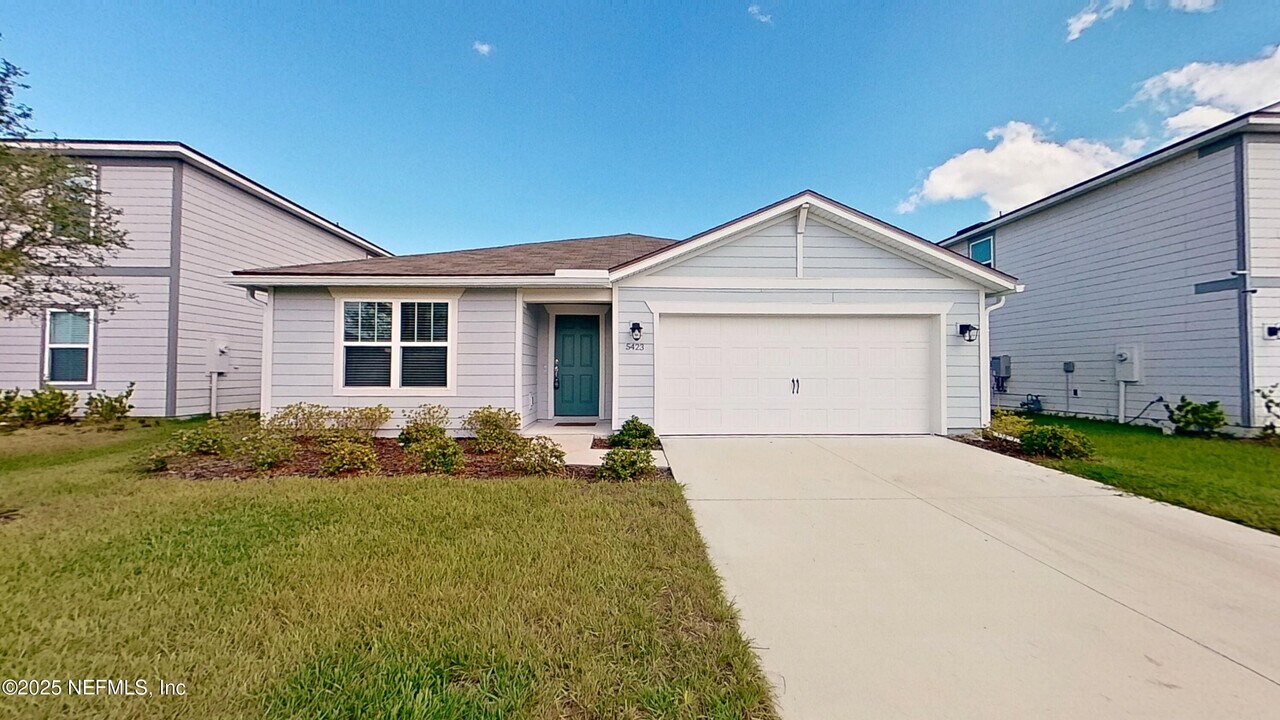 5423 Bullseye Cir in Jacksonville, FL - Foto de edificio