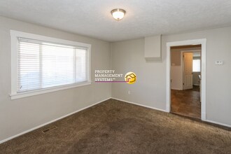 126 E Whitlock Ave in South Salt Lake, UT - Building Photo - Building Photo