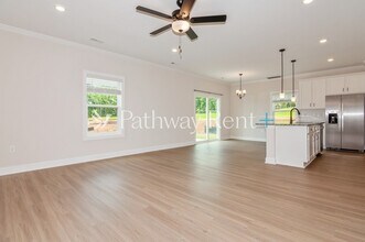 107 Sandypark Ct in Troutman, NC - Building Photo - Building Photo