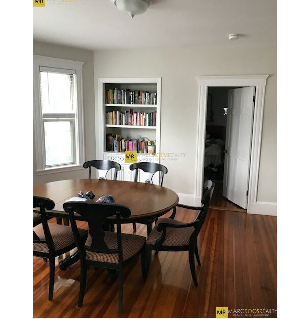 39 Foster St, Unit 1 in Boston, MA - Building Photo - Building Photo