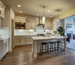 7729 S Wagons W Ave in Boise, ID - Building Photo - Building Photo