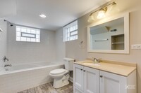 Carmen-Parkside Townhomes in Chicago, IL - Foto de edificio - Interior Photo