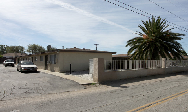 13319 Hildegarde St in Moreno Valley, CA - Foto de edificio - Building Photo