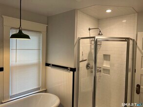 16 Cowing Terrace in Stamford, CT - Building Photo - Building Photo