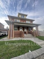 834 W Main St in Palmyra, PA - Building Photo