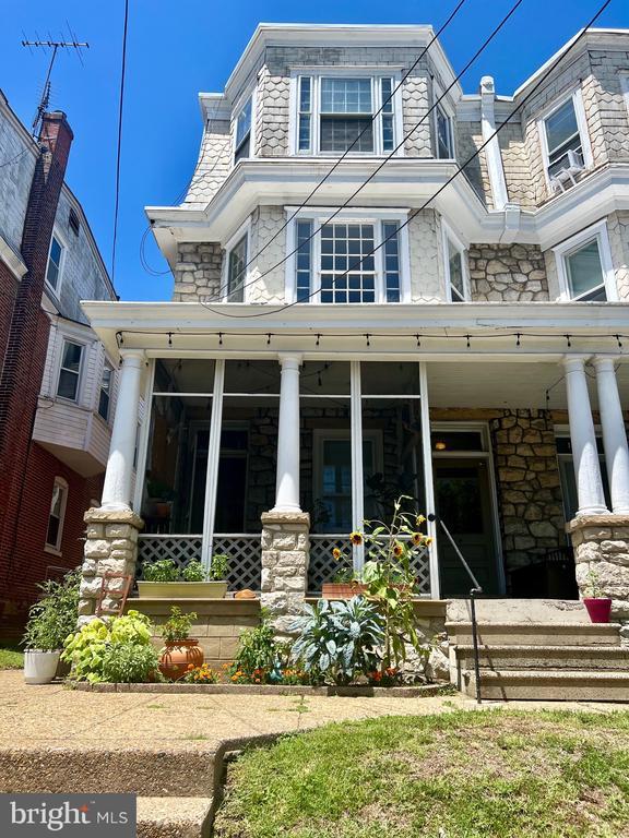 property at 1517 N Franklin St