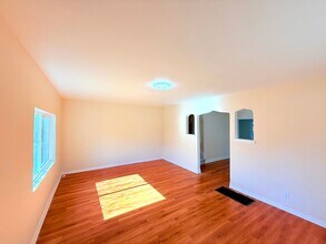 714 El Centro St-Unit -716 in South Pasadena, CA - Building Photo - Building Photo